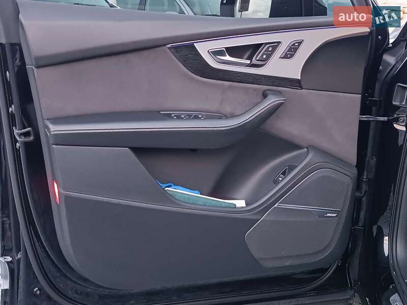 Внедорожник / Кроссовер Audi Q7 2015 в Львове