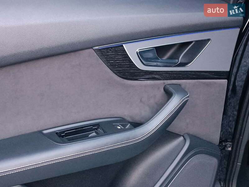 Внедорожник / Кроссовер Audi Q7 2015 в Львове