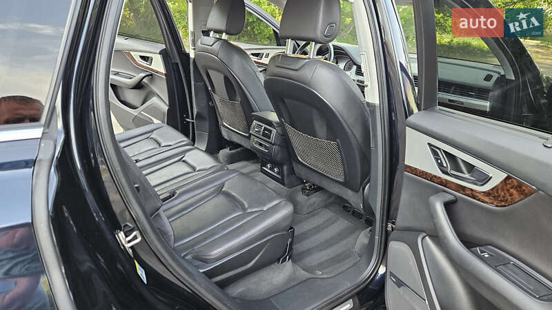 Внедорожник / Кроссовер Audi Q7 2017 в Черкассах фото 12 Внедорожник / Кроссовер Audi Q7 2017 в Черкассах