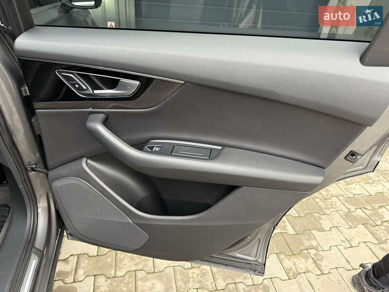 Внедорожник / Кроссовер Audi Q7 2016 в Ковеле