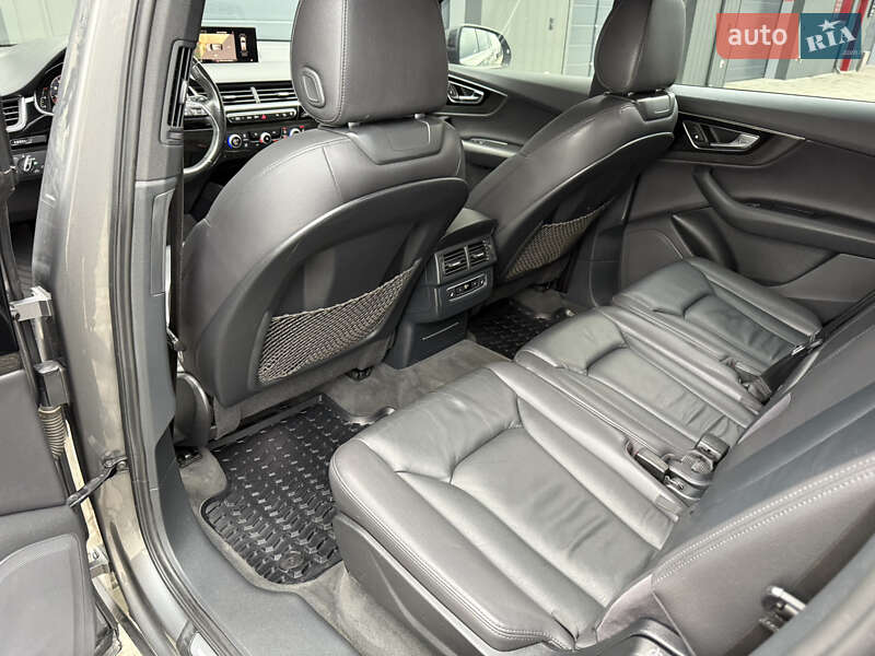 Внедорожник / Кроссовер Audi Q7 2016 в Ковеле