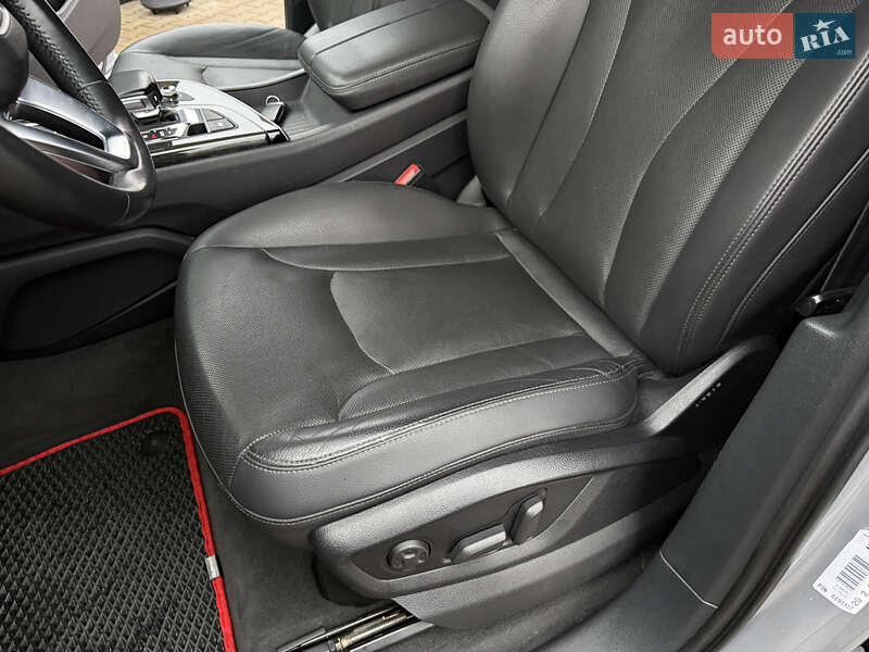 Внедорожник / Кроссовер Audi Q7 2016 в Киеве