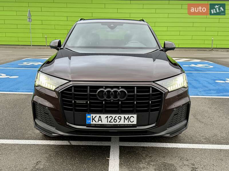 Внедорожник / Кроссовер Audi Q7 2022 в Киеве