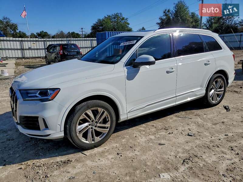 Внедорожник / Кроссовер Audi Q7 2019 в Киеве
