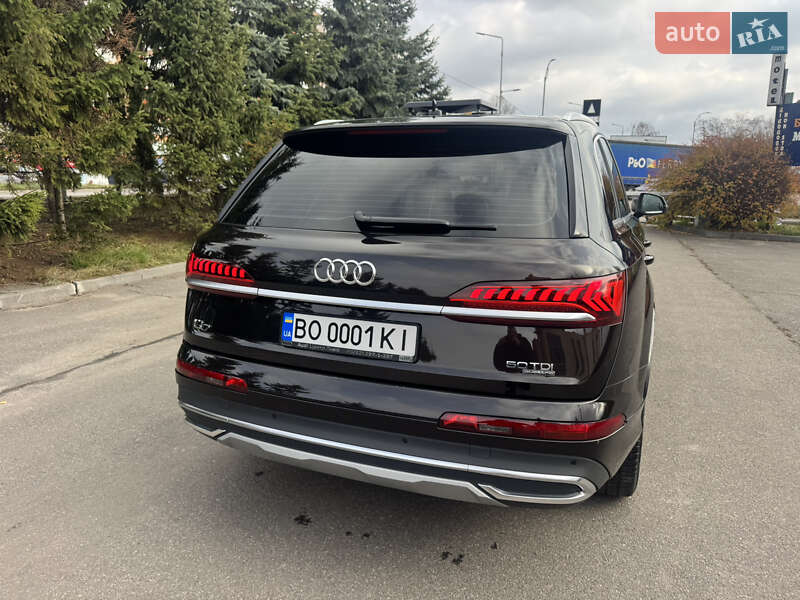 Внедорожник / Кроссовер Audi Q7 2023 в Тернополе