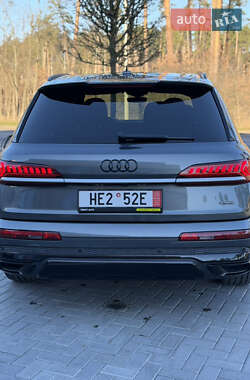 Внедорожник / Кроссовер Audi Q7 2021 в Киеве