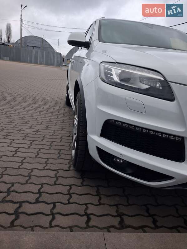 Внедорожник / Кроссовер Audi Q7 2014 в Хмельницком