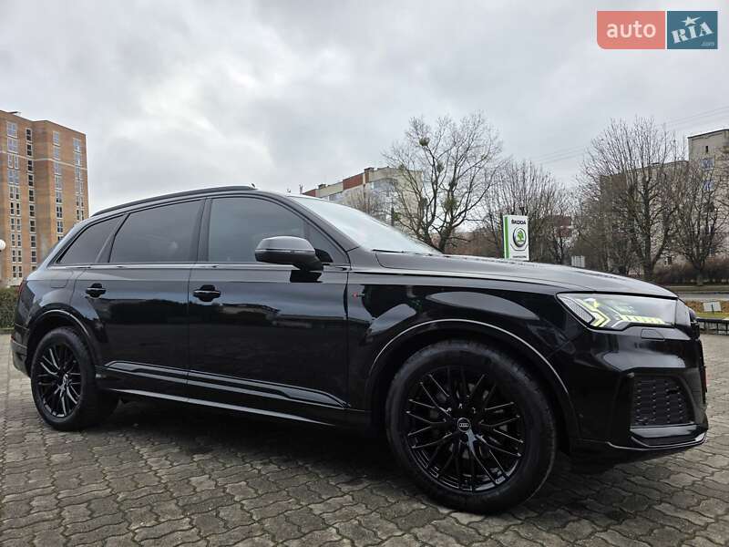 Внедорожник / Кроссовер Audi Q7 2020 в Луцке