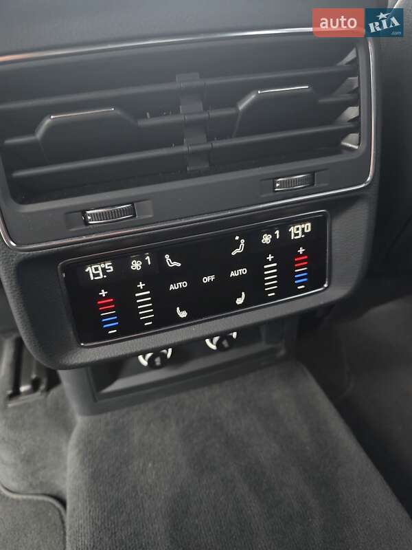 Внедорожник / Кроссовер Audi Q7 2020 в Луцке