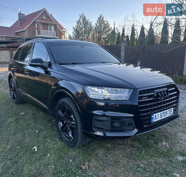 Внедорожник / Кроссовер Audi Q7 2016 в Киеве