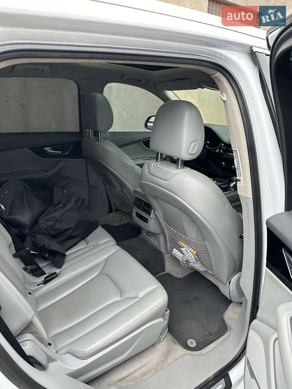 Внедорожник / Кроссовер Audi Q7 2017 в Запорожье