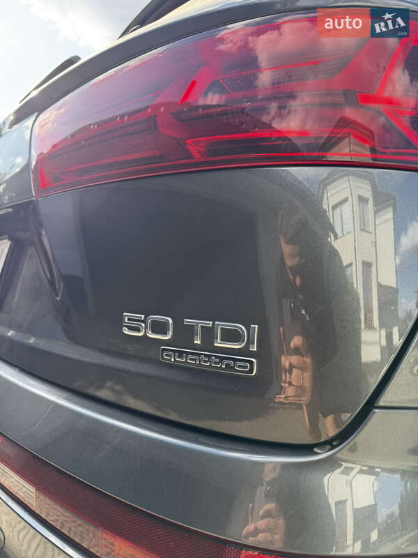 Внедорожник / Кроссовер Audi Q7 2018 в Владимирце