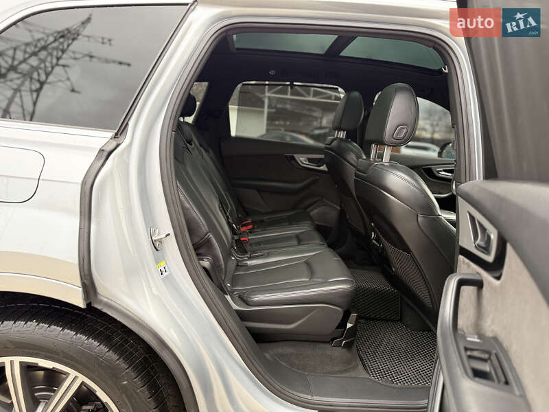 Внедорожник / Кроссовер Audi Q7 2016 в Черновцах фото 23 Внедорожник / Кроссовер Audi Q7 2016 в Черновцах