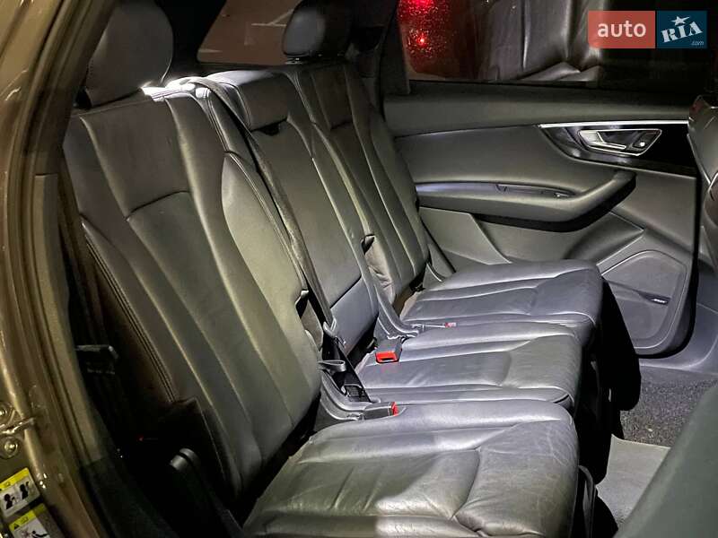 Внедорожник / Кроссовер Audi Q7 2017 в Киеве фото 12 Внедорожник / Кроссовер Audi Q7 2017 в Киеве