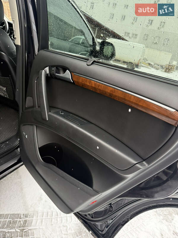 Внедорожник / Кроссовер Audi Q7 2014 в Киеве