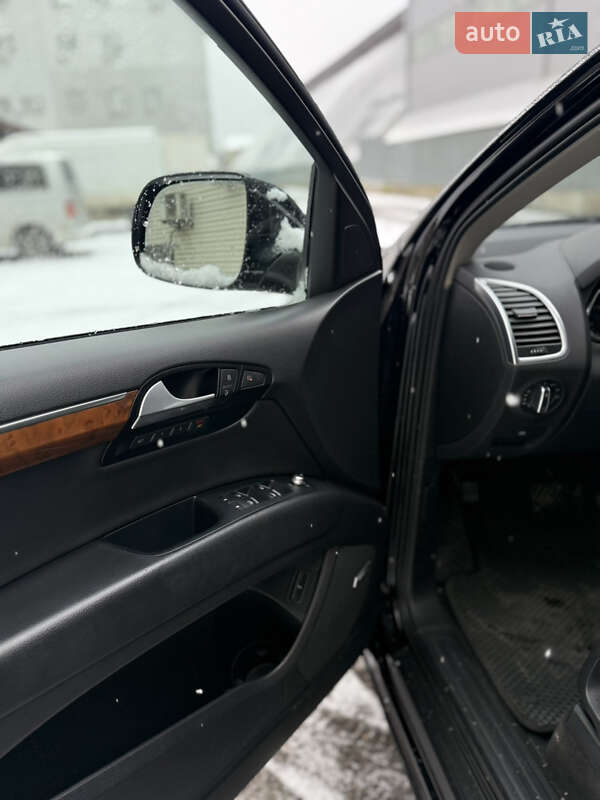 Внедорожник / Кроссовер Audi Q7 2014 в Киеве