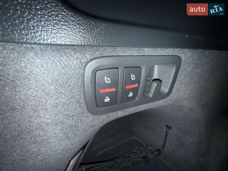 Внедорожник / Кроссовер Audi Q7 2018 в Стрые