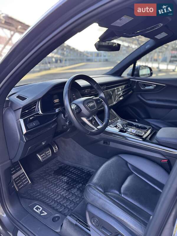 Внедорожник / Кроссовер Audi Q7 2021 в Львове фото 24 Внедорожник / Кроссовер Audi Q7 2021 в Львове