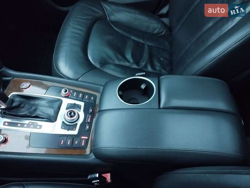 Внедорожник / Кроссовер Audi Q7 2012 в Киеве