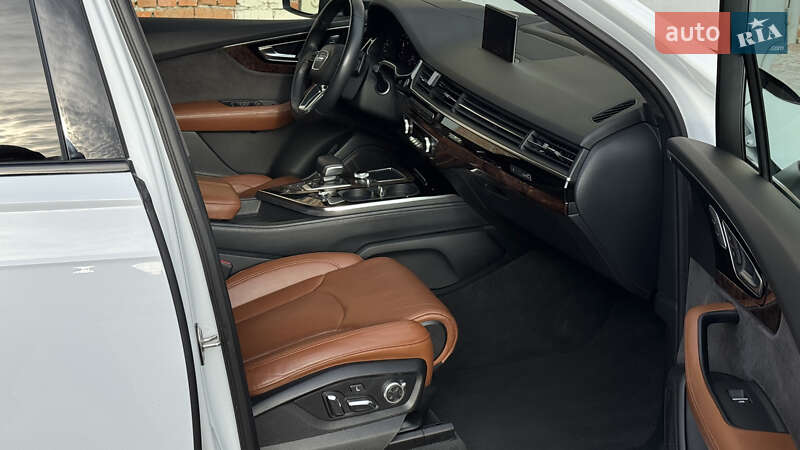 Внедорожник / Кроссовер Audi Q7 2018 в Киеве фото 31 Внедорожник / Кроссовер Audi Q7 2018 в Киеве