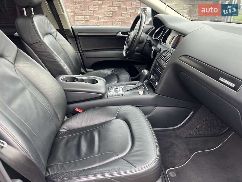 Внедорожник / Кроссовер Audi Q7 2011 в Ровно