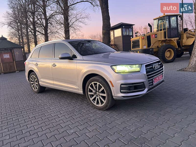 Внедорожник / Кроссовер Audi Q7 2016 в Тернополе