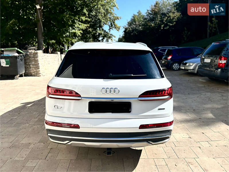 Внедорожник / Кроссовер Audi Q7 2022 в Тернополе