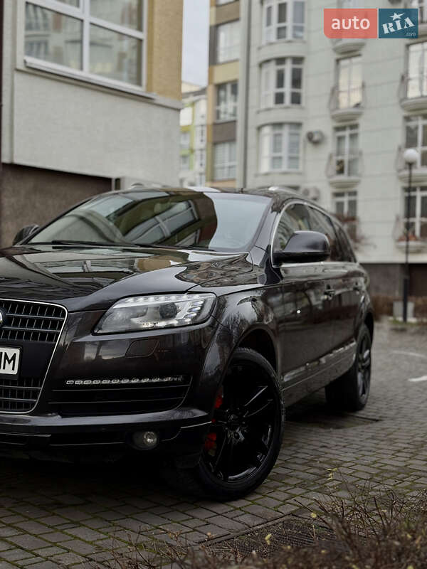 Внедорожник / Кроссовер Audi Q7 2007 в Ивано-Франковске