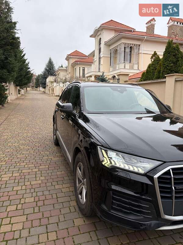 Внедорожник / Кроссовер Audi Q7 2021 в Одессе