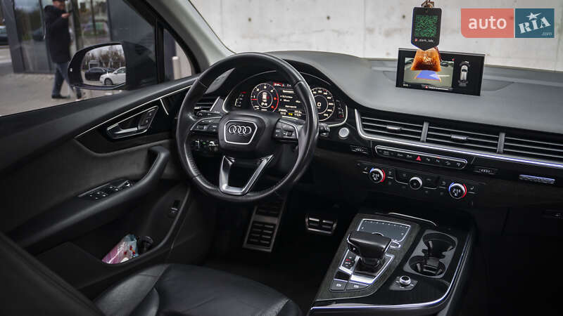 Внедорожник / Кроссовер Audi Q7 2017 в Киеве