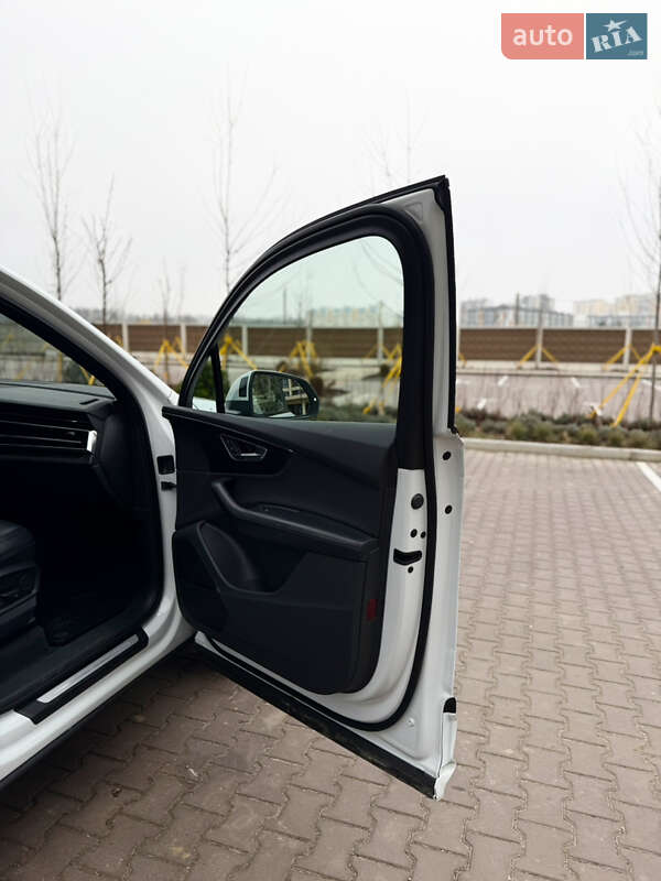 Внедорожник / Кроссовер Audi Q7 2021 в Киеве фото 21 Внедорожник / Кроссовер Audi Q7 2021 в Киеве