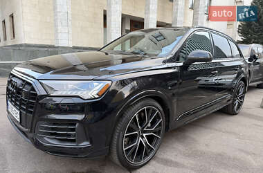 Внедорожник / Кроссовер Audi Q7 2020 в Киеве