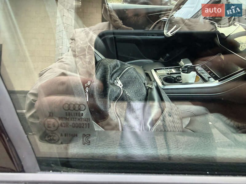 Внедорожник / Кроссовер Audi Q7 2020 в Киеве