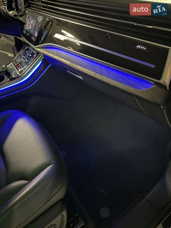 Внедорожник / Кроссовер Audi Q7 2019 в Львове