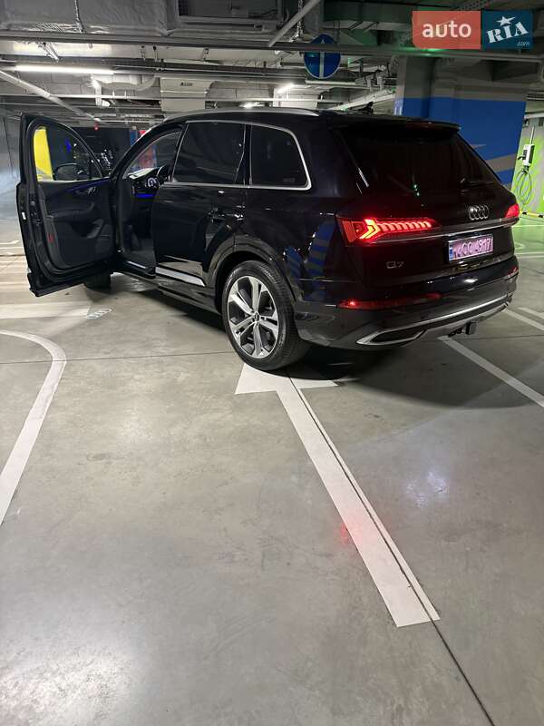 Внедорожник / Кроссовер Audi Q7 2019 в Львове