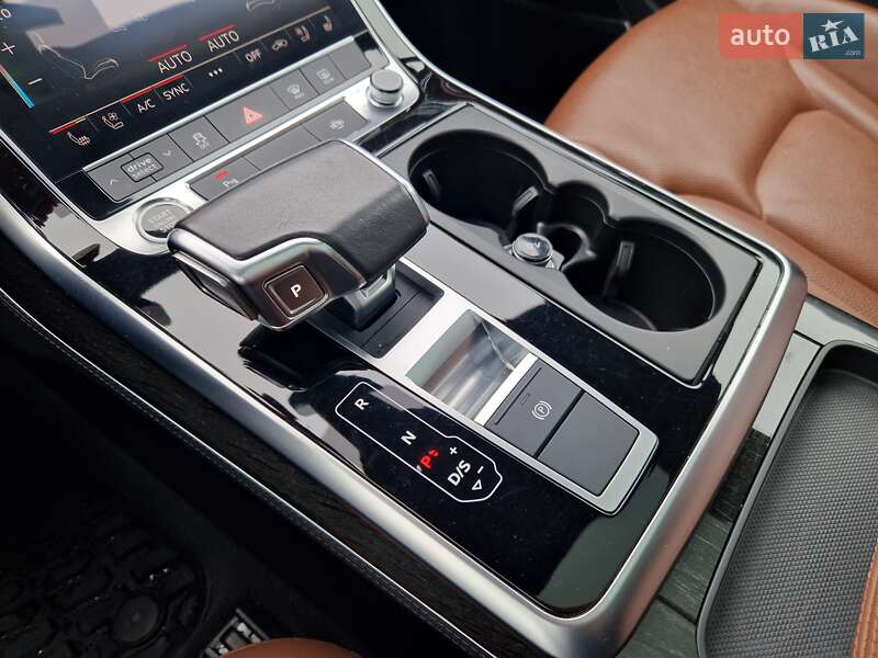 Внедорожник / Кроссовер Audi Q7 2022 в Днепре