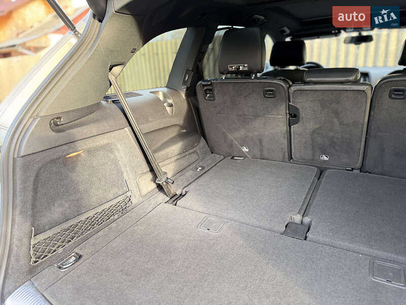 Внедорожник / Кроссовер Audi Q7 2012 в Владимире