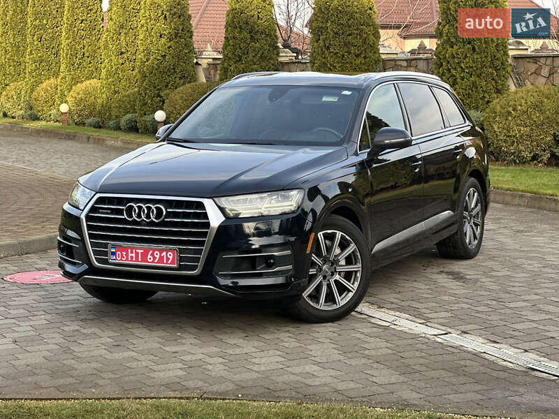 Внедорожник / Кроссовер Audi Q7 2017 в Сарнах