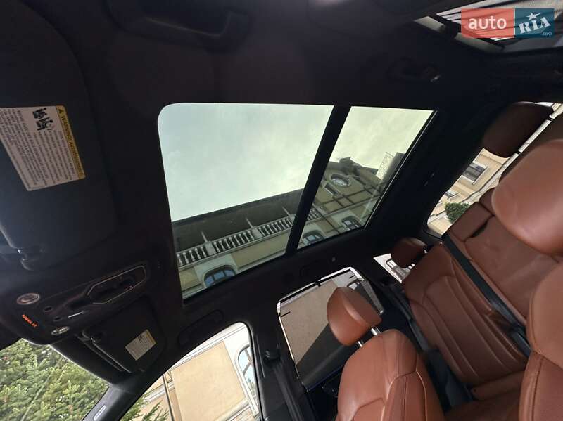 Внедорожник / Кроссовер Audi Q7 2017 в Сарнах