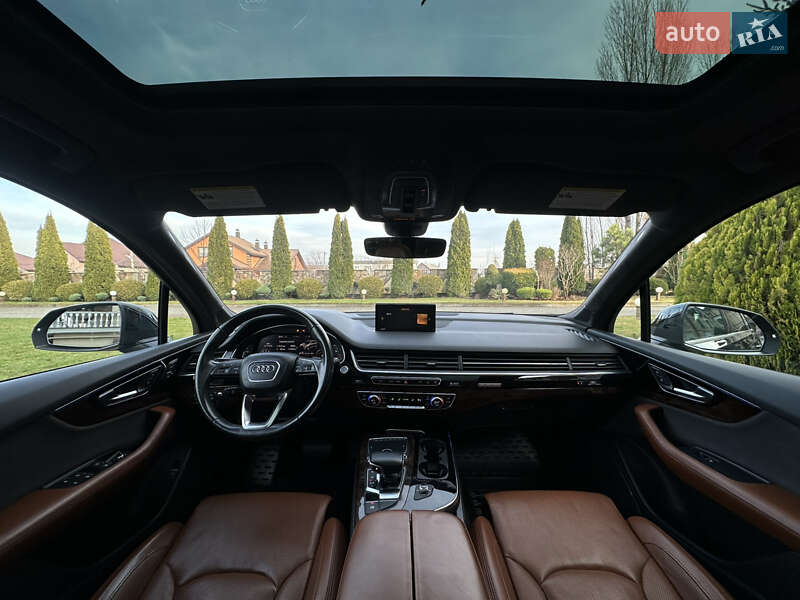 Внедорожник / Кроссовер Audi Q7 2017 в Сарнах