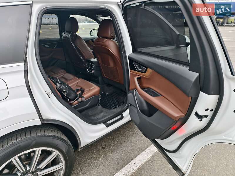 Внедорожник / Кроссовер Audi Q7 2016 в Киеве фото 9 Внедорожник / Кроссовер Audi Q7 2016 в Киеве