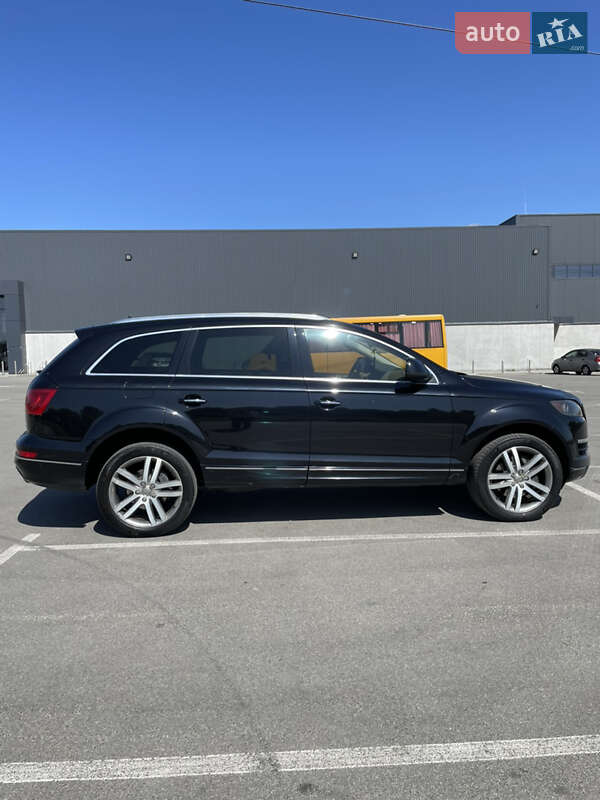 Внедорожник / Кроссовер Audi Q7 2010 в Ирпене