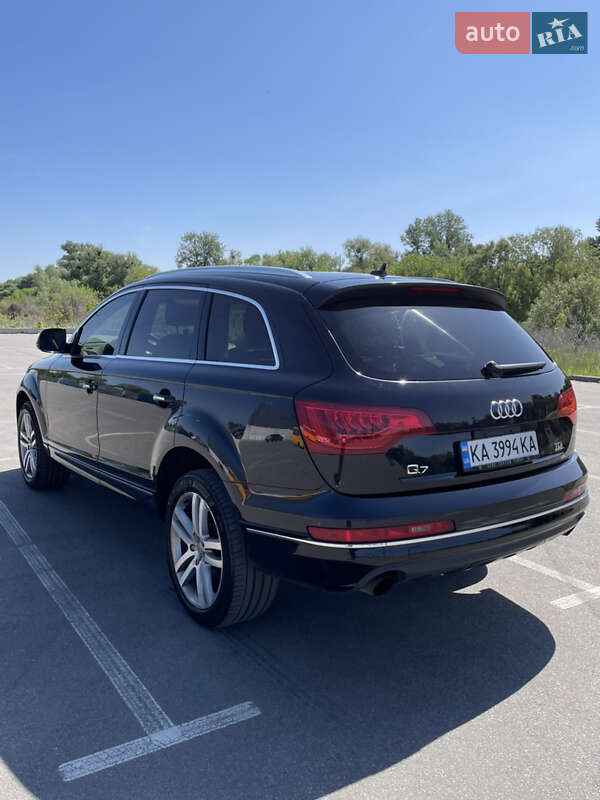 Внедорожник / Кроссовер Audi Q7 2010 в Ирпене