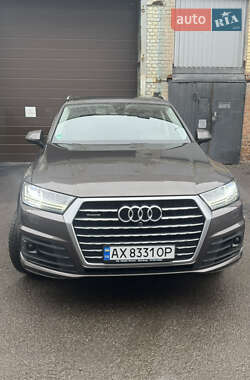 Внедорожник / Кроссовер Audi Q7 2017 в Полтаве