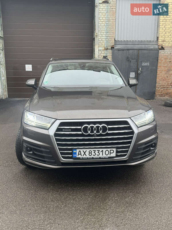Внедорожник / Кроссовер Audi Q7 2017 в Полтаве фото Внедорожник / Кроссовер Audi Q7 2017 в Полтаве