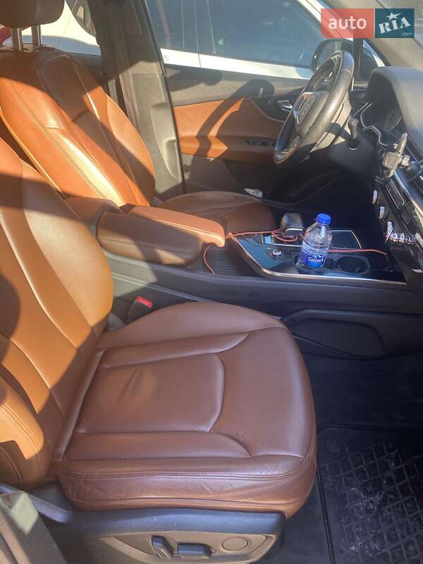 Внедорожник / Кроссовер Audi Q7 2016 в Киеве фото 8 Внедорожник / Кроссовер Audi Q7 2016 в Киеве