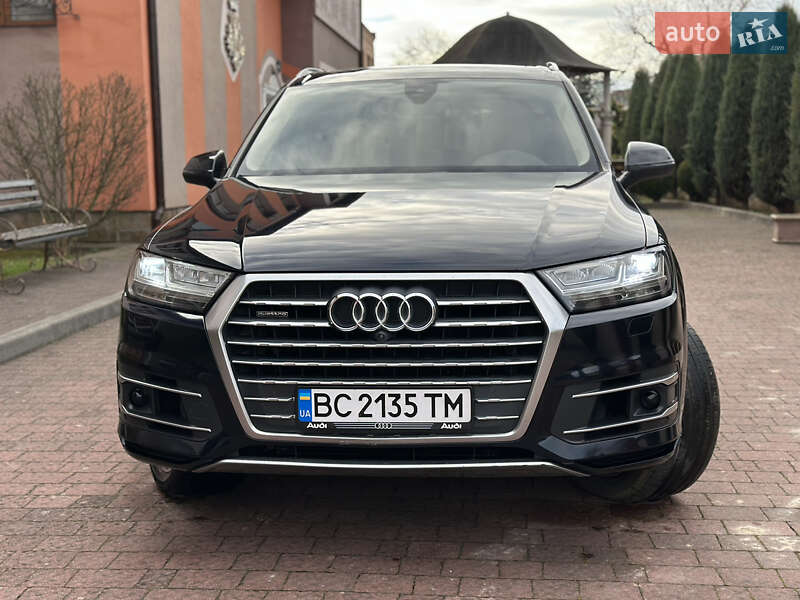 Внедорожник / Кроссовер Audi Q7 2017 в Стрые