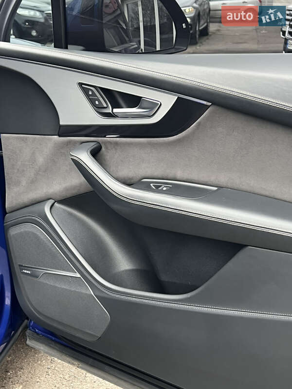 Позашляховик / Кросовер Audi Q7 2016 в Одесі