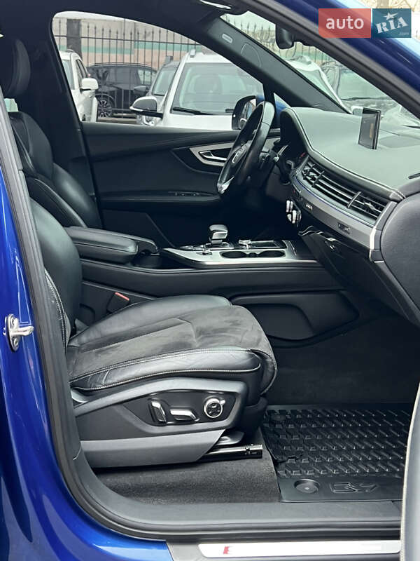 Позашляховик / Кросовер Audi Q7 2016 в Одесі