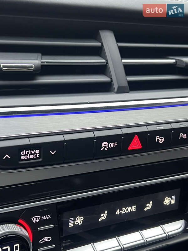 Позашляховик / Кросовер Audi Q7 2016 в Одесі